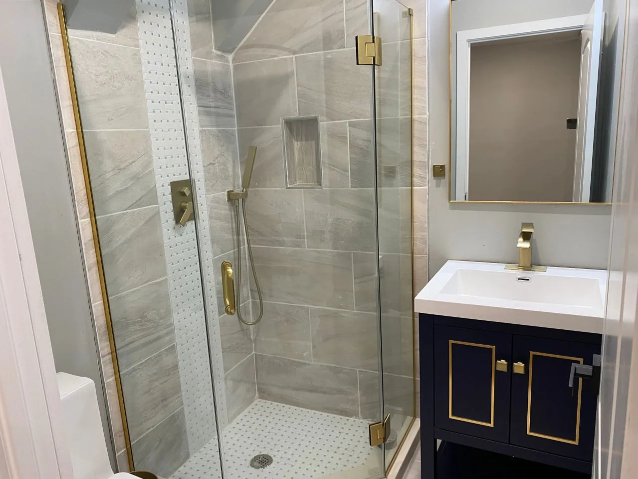 7 Bathroom Renovation Mistakes That Cost Homeowners Thousands